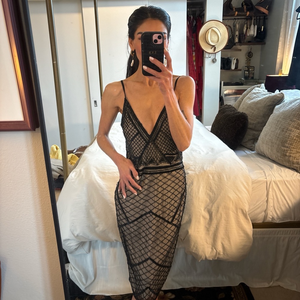 Lulu's Black and Cream Geometric Midi Dress